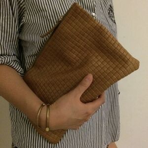Clare V Rare Flat Leather Clutch In Tan